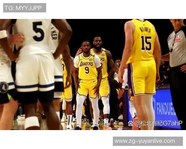 2011年NBA季后赛经典对决灰熊与快船的激烈较量与精彩瞬间回顾